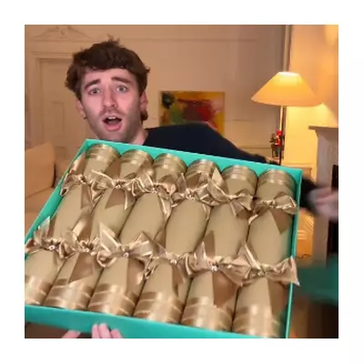 Man spends £585 on Fortnum & Mason crackers, left feeling 'robbed'