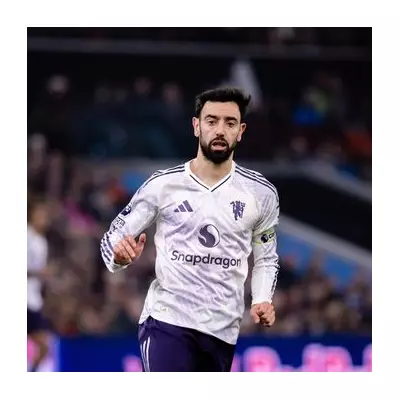 Man Utd's Bruno Fernandes suffers hamstring injury blow vs Aston Villa