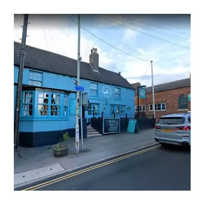 Mass Brawl Involving 50 People Erupts Outside Leicestershire Village Pub