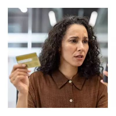 Santander Warns of 75% Surge in Christmas Online Shopping Scams