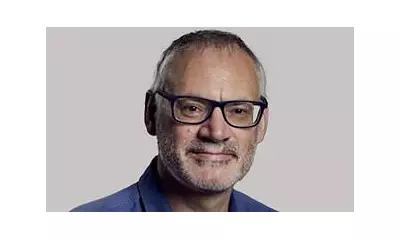 Surgeon told to prove life-saving act or pay £50 parking fine