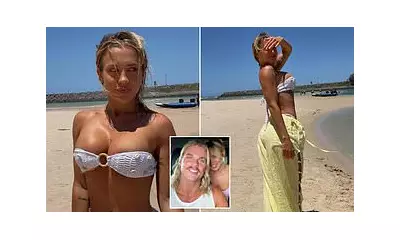 Tammy Hembrow's Festive Gold Coast Sunbathing & Tinder Coach Reveal