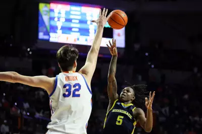 World's Tallest Teenager Scores First College Points in Florida Gators' 102-61 Win