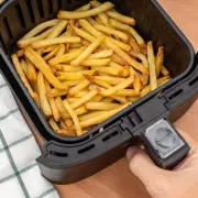 Air Fryer Users Stunned by Viral Video Revealing Cooking Process
