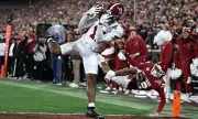 Alabama Crimson Tide Edge Oklahoma Sooners 34-24 in Chaotic College Football Playoff Clash