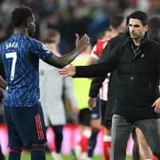 Arsenal's Saka Dilemma Ahead of Everton Clash as Title Race Tightens