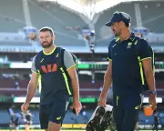 Ashes 2025-26: England Fight for Survival in Adelaide as Third Test Begins