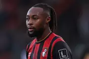 Bournemouth Boss Iraola Fights to Keep Semenyo Amid £65m Release Clause Speculation