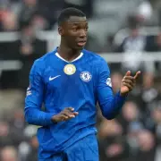 Carragher Apologises to Chelsea Fans for Snubbing Caicedo in Team of Season