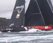Comanche Leads LawConnect in 2025 Sydney to Hobart as Wild Thing Retires