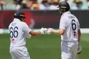 England Battle to Avoid Ashes Defeat in Adelaide, Require Record 435 Run Chase