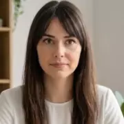 EXCLUSIVE: AI TV host Clara Voss branded 'biggest diva' by Mirror journalist