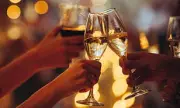 Festive Cheer for the Brain? Study Finds Moderate Drinking May Cut Dementia Risk