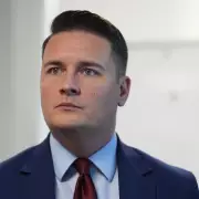 Flu Hospitalisations Top 3,000 Before Christmas as NHS Faces 'Incredibly High' Pressure