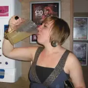 From 4 Bottles of Wine a Day to Sobriety: Amy's Journey from Heartbreak to Healing