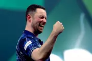 Humphries & Anderson Advance in World Darts Championship Quarter-Finals