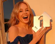 Kylie Minogue Secures Historic 2025 Christmas No 1 with Amazon Exclusive 'Xmas'