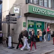 Lloyds Banking Group to Shutter 71 Branches in 2026 Amid Digital Shift