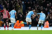 Man City Slash Arsenal's Lead to Two Points with 3-0 Sunderland Rout