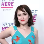 Mara Wilson: From Miracle on 34th Street Child Star to Writer at 38