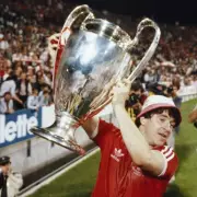 Nottingham Forest Legend John Robertson Dies Aged 72