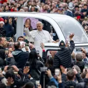 Pope Leo's Christmas Plea to Putin: End Ukraine War and Seek Dialogue