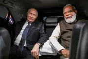 Putin and Modi Forge $100bn Trade Pact and Fuel Supply Deal