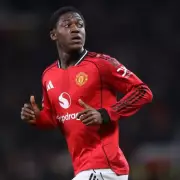 Ryan Giggs and Roy Keane Agree on Kobbie Mainoo's Man Utd Future