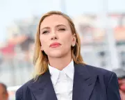 Scarlett Johansson: Backer Pressured Me to Cut Holocaust Plot from Directorial Debut