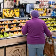 Tesco Gives Away 3 Million Free Apples to Kids in Healthy New Year Push