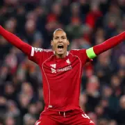 Van Dijk's Leadership: Advises Wirtz, Backs Salah After Liverpool Draw