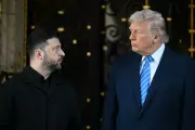 Zelensky Meets Trump at Mar-a-Lago as Putin's Shadow Hangs Over Ukraine Peace Talks