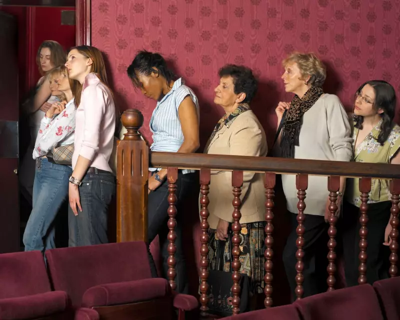A Sobering Pub Toilet Queue Experience: A Man's Glimpse into Women's Daily Reality