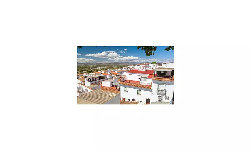 British Mother-of-Three Killed in Spain, Ex-Partner Arrested for Murder