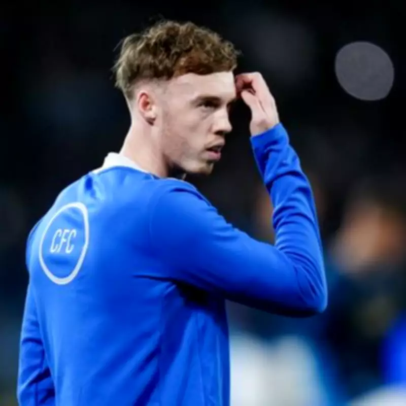 Chelsea Boss Liam Rosenior Praises Cole Palmer's 'Magnificent' Attitude Amid Man Utd Transfer Rumours