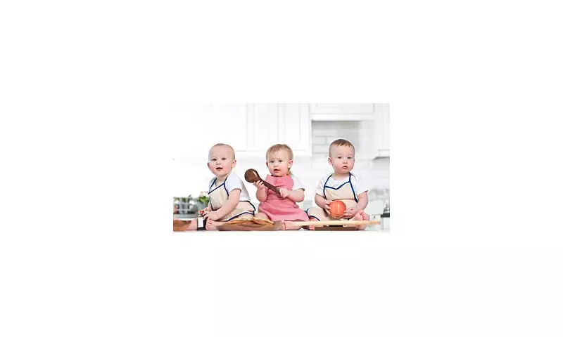 Child Expert: Simple Toys Beat Brain-Boosting Gadgets for Babies