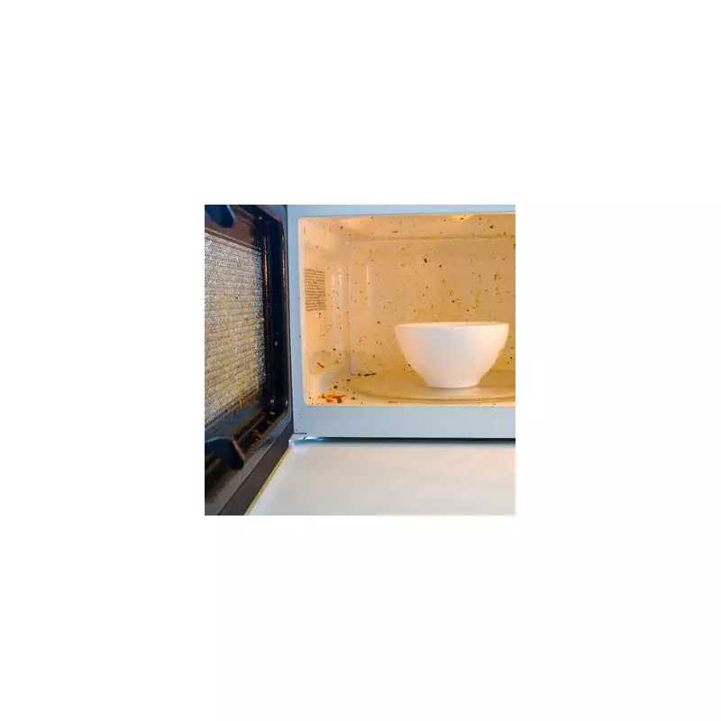 Clean Your Microwave Naturally with a Lemon: A Post-Christmas Hack