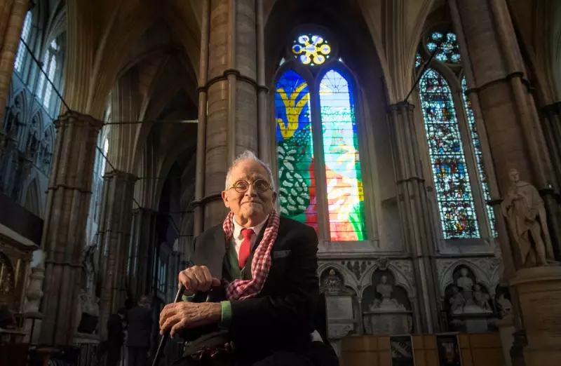 David Hockney: Moving Bayeux Tapestry to UK is 'Madness'