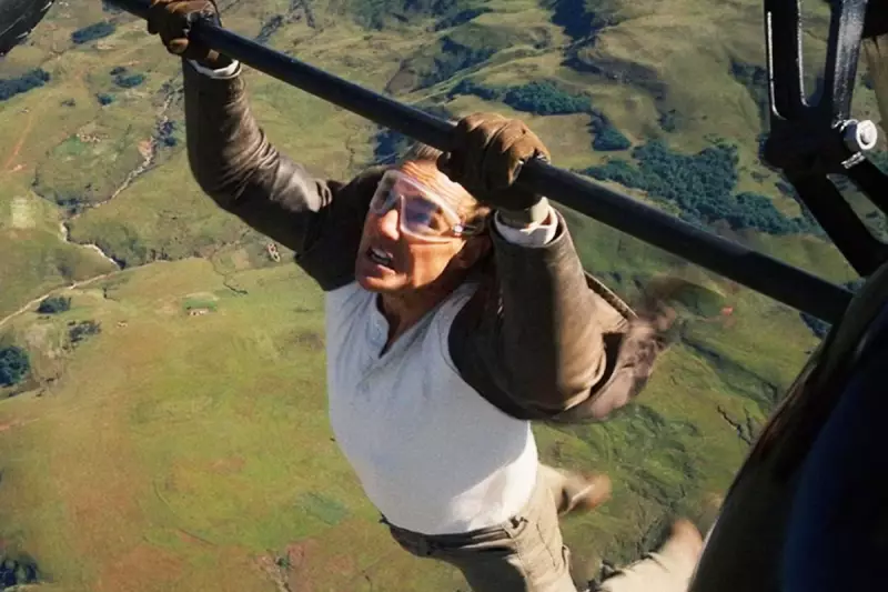 Ethan Hawke Criticises Tom Cruise's Stunt Legacy as Unrealistic for Actors