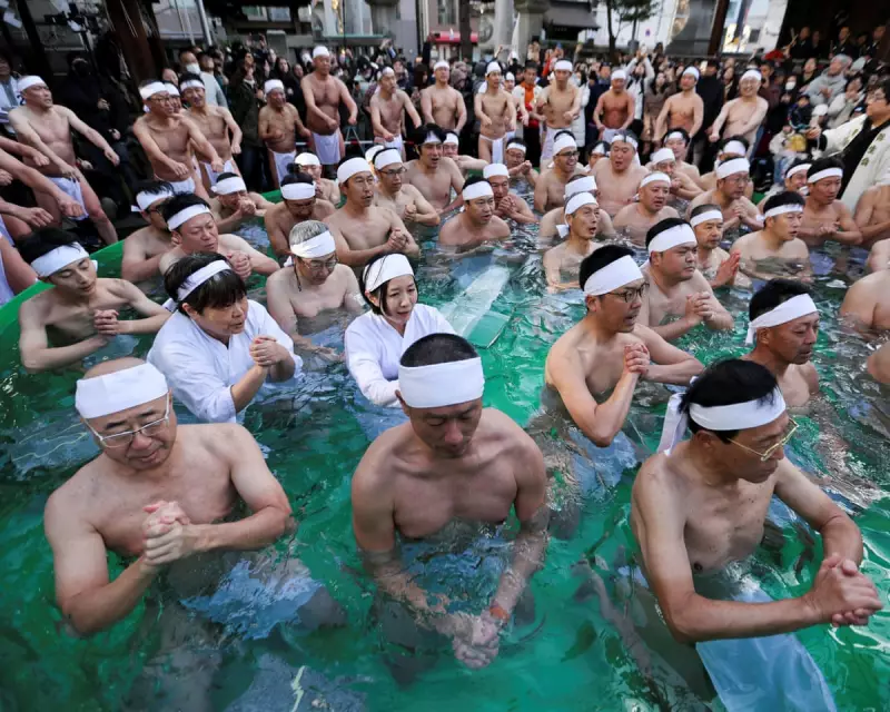 Global Weekend in Focus: Ice Baths, Protests and Sunflowers