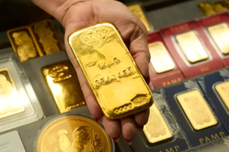 Gold and Silver Prices Plummet Following Wall Street's Turbulent Trading Session