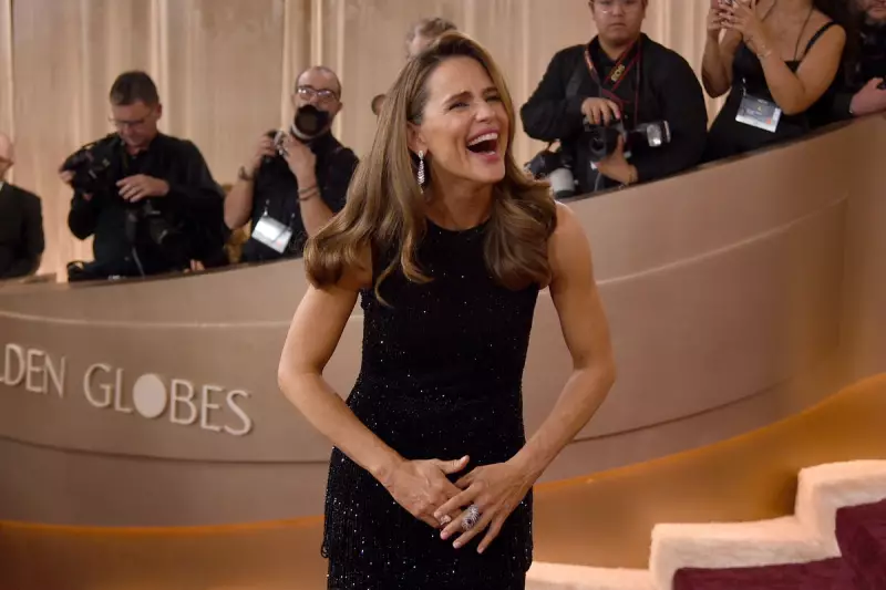 Golden Globes 2026: The Unseen Reunions and Backstage Moments