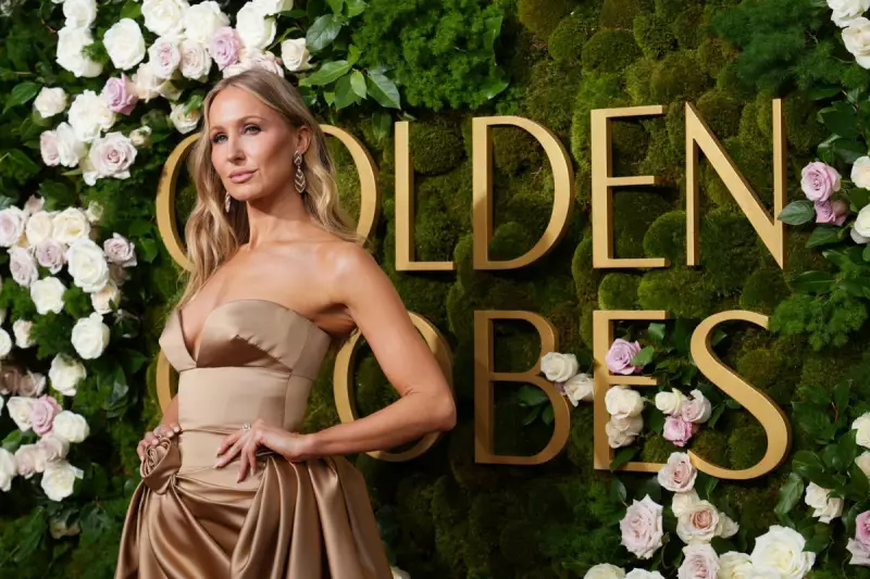 Golden Globes Host Niksi Glaser's Monologue Struggle: Julia Roberts Jokes & Venezuela