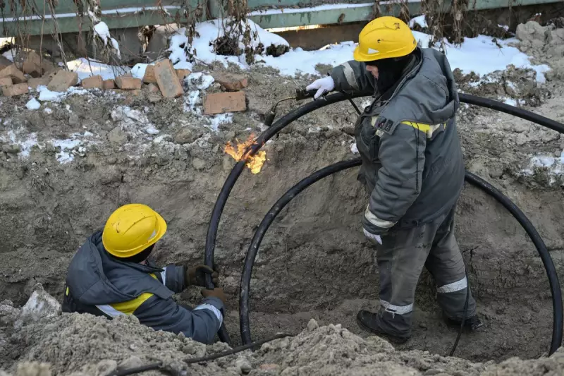 Kyiv Heating Crisis Deepens Amid Russian Strikes as US Envoy Heads to Moscow