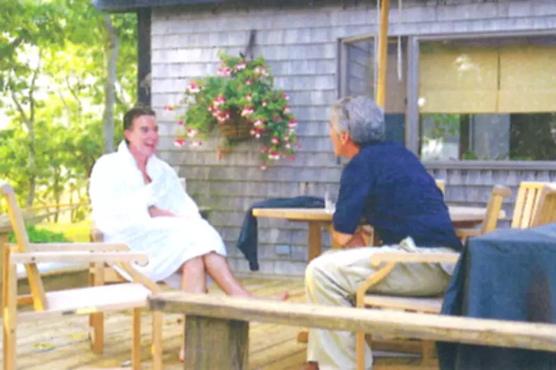 Labour Under Pressure Over Mandelson's Future Amid New Epstein Allegations