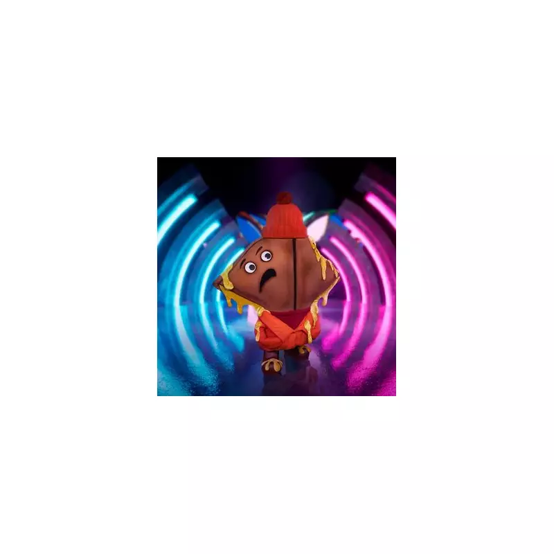 Loose Women's Brenda Edwards 'rumbled' as Masked Singer's Toastie by co-stars