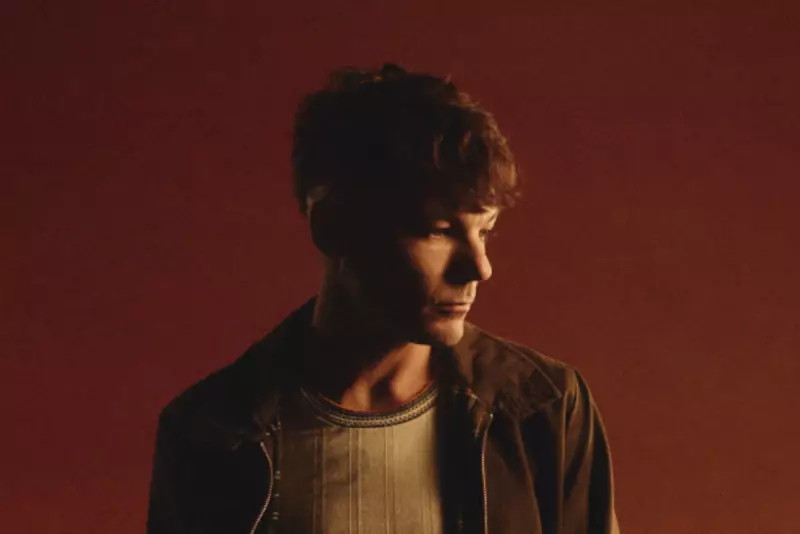 Louis Tomlinson Calls for Fan Support Ahead of Album Release Amid Styles Competition