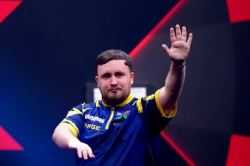 Luke Littler Powers into World Masters Quarter-Finals with Commanding Win Over Ross Smith