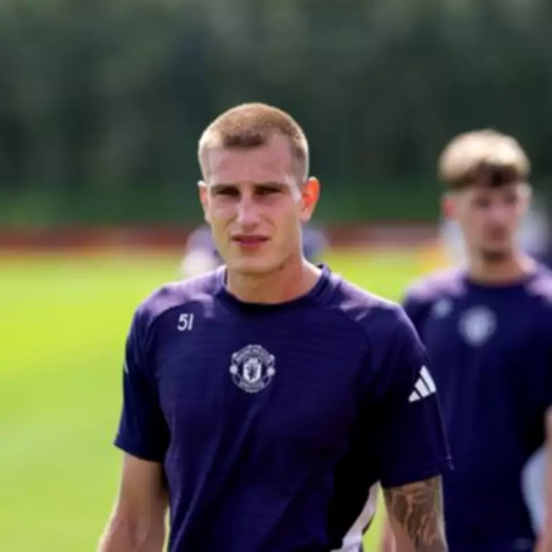 Manchester United Sell Academy Graduate Rhys Bennett to Fleetwood Town