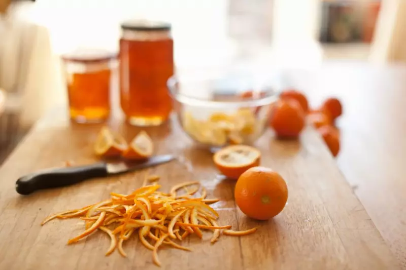 Marmalade Mould Mystery: Are Traditional Preserving Methods Wasted Effort?